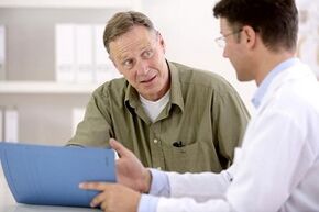 consultation with a specialist for toenail fungus